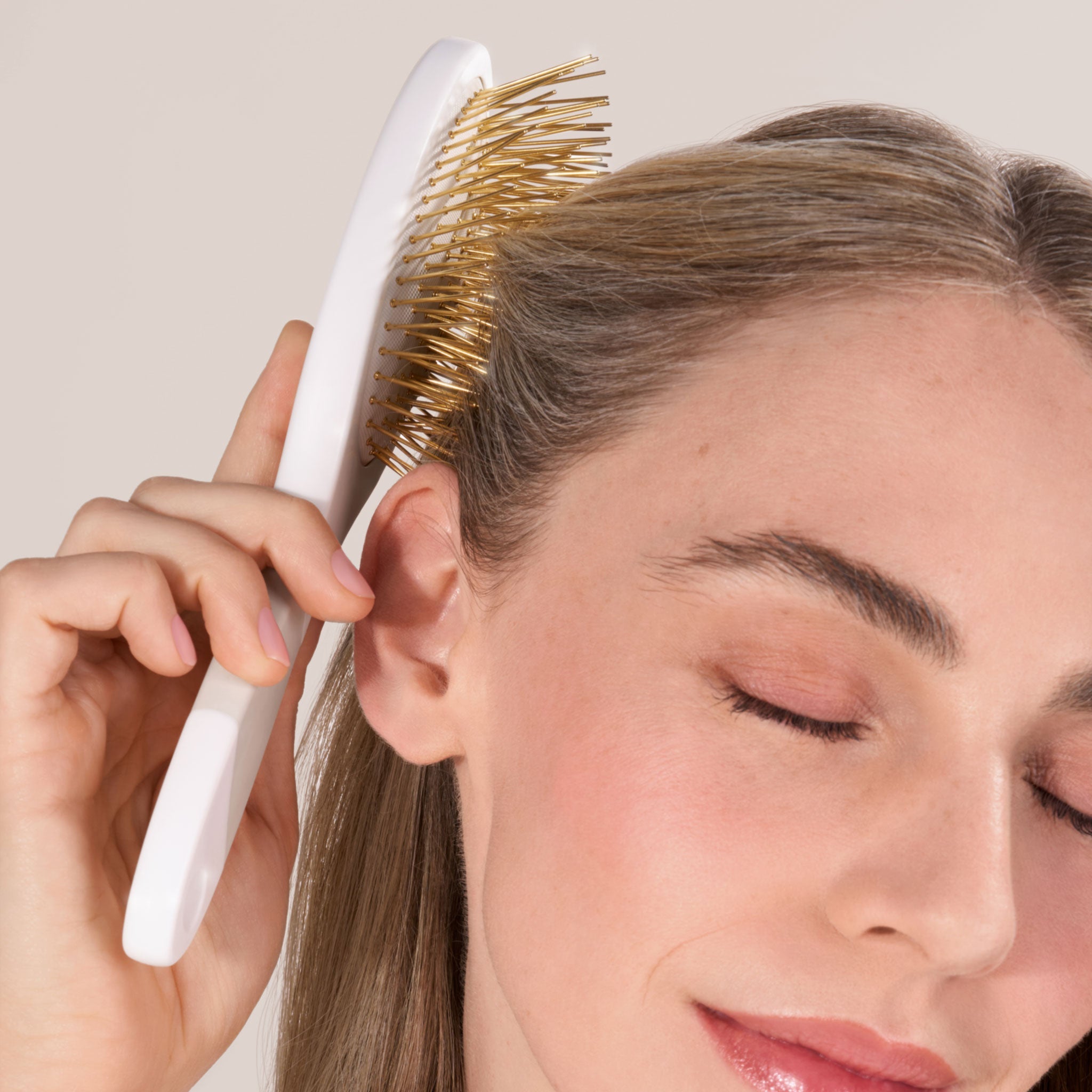 プレミアム FOX カッサ ホワイト ヘアブラシ_SFBEGSHRB